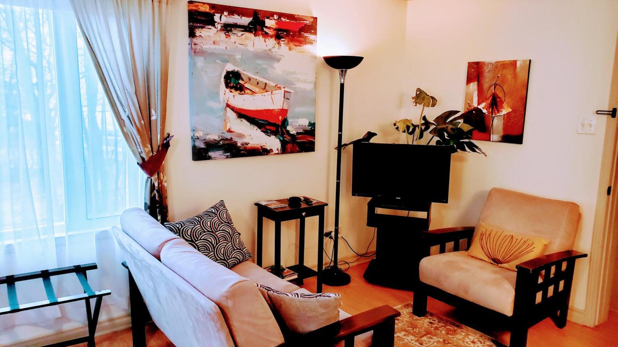 Kokomo Inn Bed And Breakfast Ottawa-Gatineau'S Only Tropical Riverfront B&B On The National Capital Cycling Pathway Route Verte #1 - For Adults Only - Chambre D'Hotes Tropical Aux Berges Des Outaouais Bnb #17542O エクステリア 写真