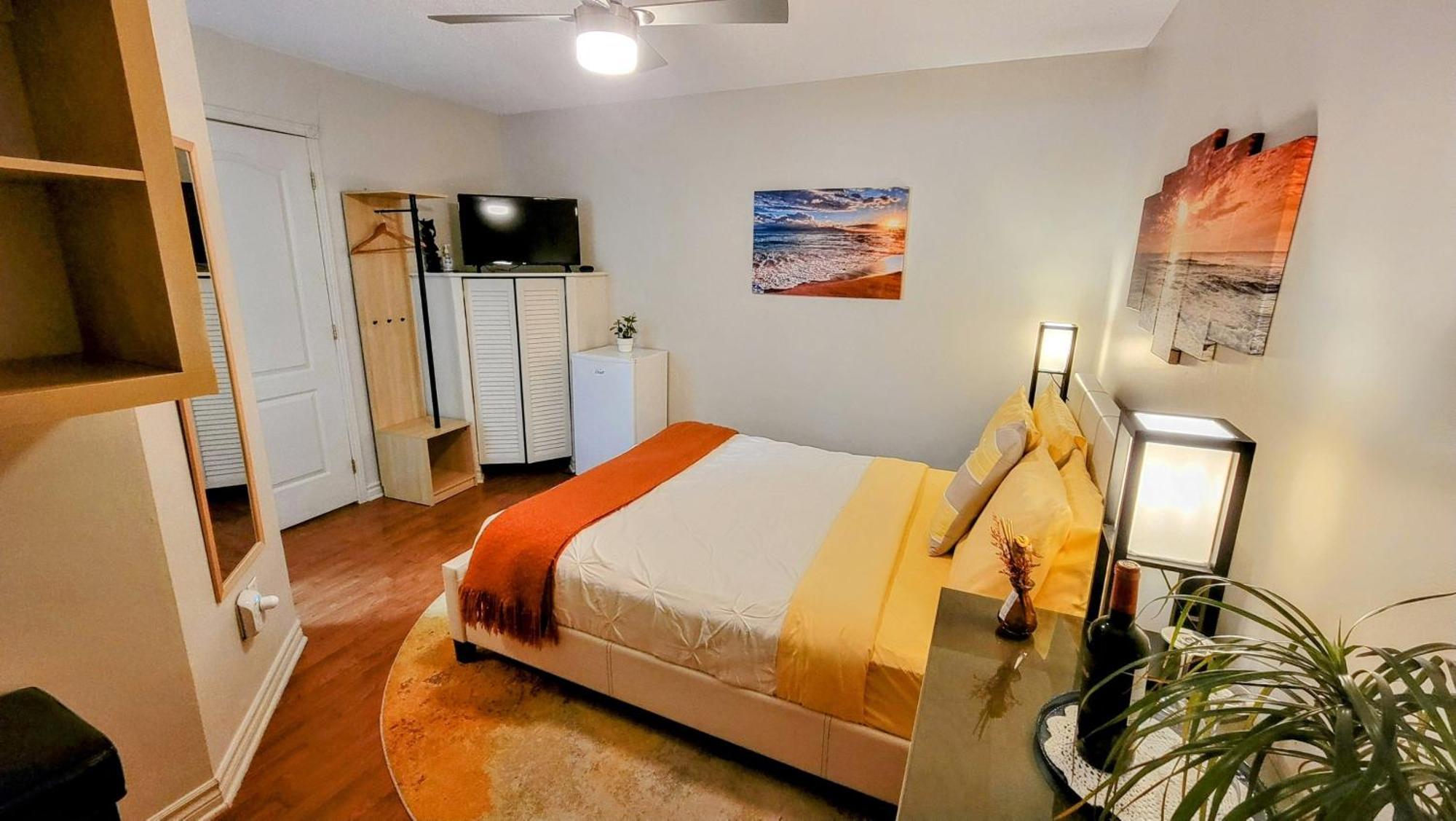 Kokomo Inn Bed And Breakfast Ottawa-Gatineau'S Only Tropical Riverfront B&B On The National Capital Cycling Pathway Route Verte #1 - For Adults Only - Chambre D'Hotes Tropical Aux Berges Des Outaouais Bnb #17542O エクステリア 写真