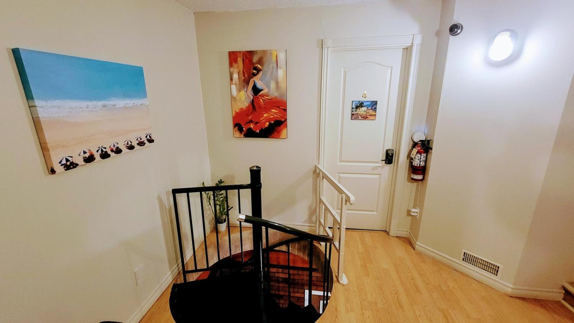 Kokomo Inn Bed And Breakfast Ottawa-Gatineau'S Only Tropical Riverfront B&B On The National Capital Cycling Pathway Route Verte #1 - For Adults Only - Chambre D'Hotes Tropical Aux Berges Des Outaouais Bnb #17542O 部屋 写真